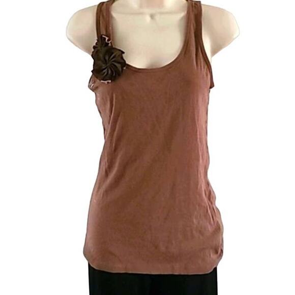 Excellent Old Navy Women’s Brown Floral Racerback Top with Accent Detail Medium - Picture 2 of 6